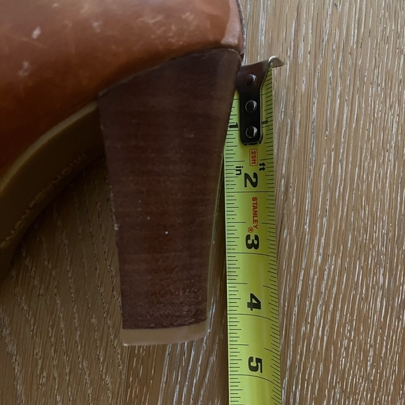 Gently worn Michael Kors lace up heeled boots size 9M upper leather - Picture 14 of 16